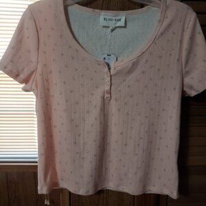 Olive+Oak Large top. Possibly Juniors.